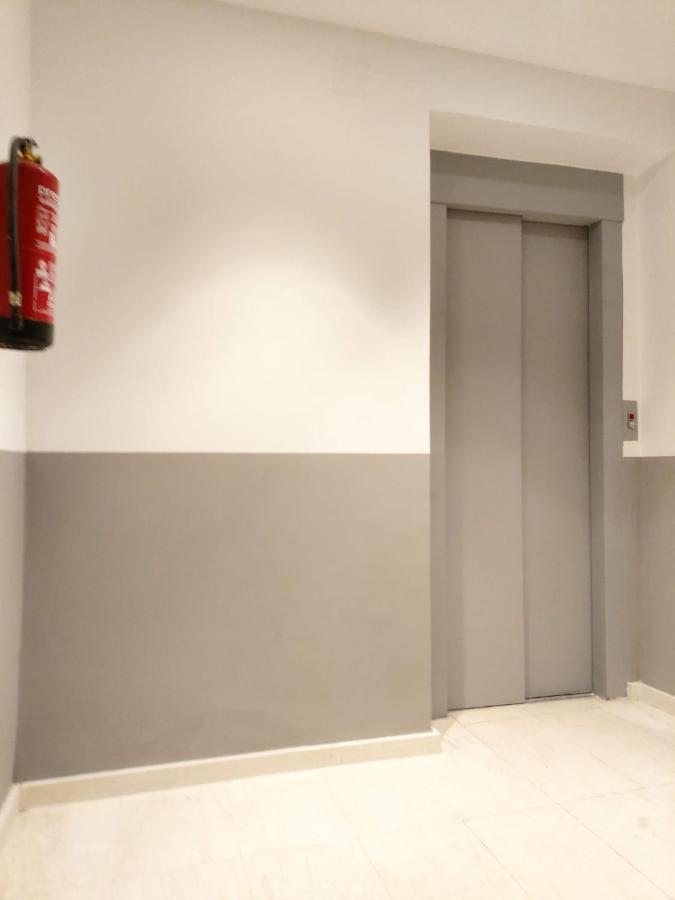 Apartamento Nuevo Y Reformado Al Lado De La Gran Via Madrilena 外观 照片